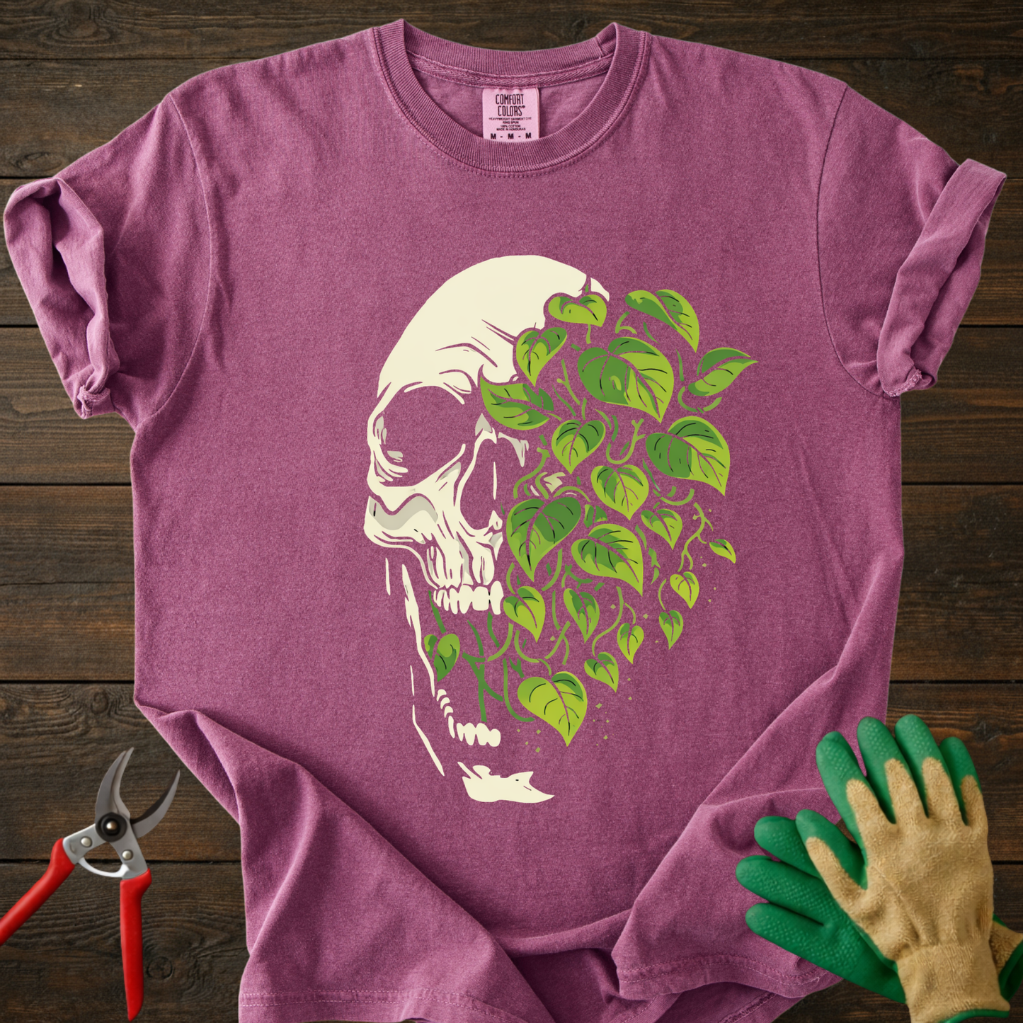 Skull & Ivy T-Shirt